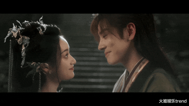 杨幂月红篇首发预告很诚意!女配郭晓婷、陈瑶、祝绪丹造型超长发挥,全员大美人!