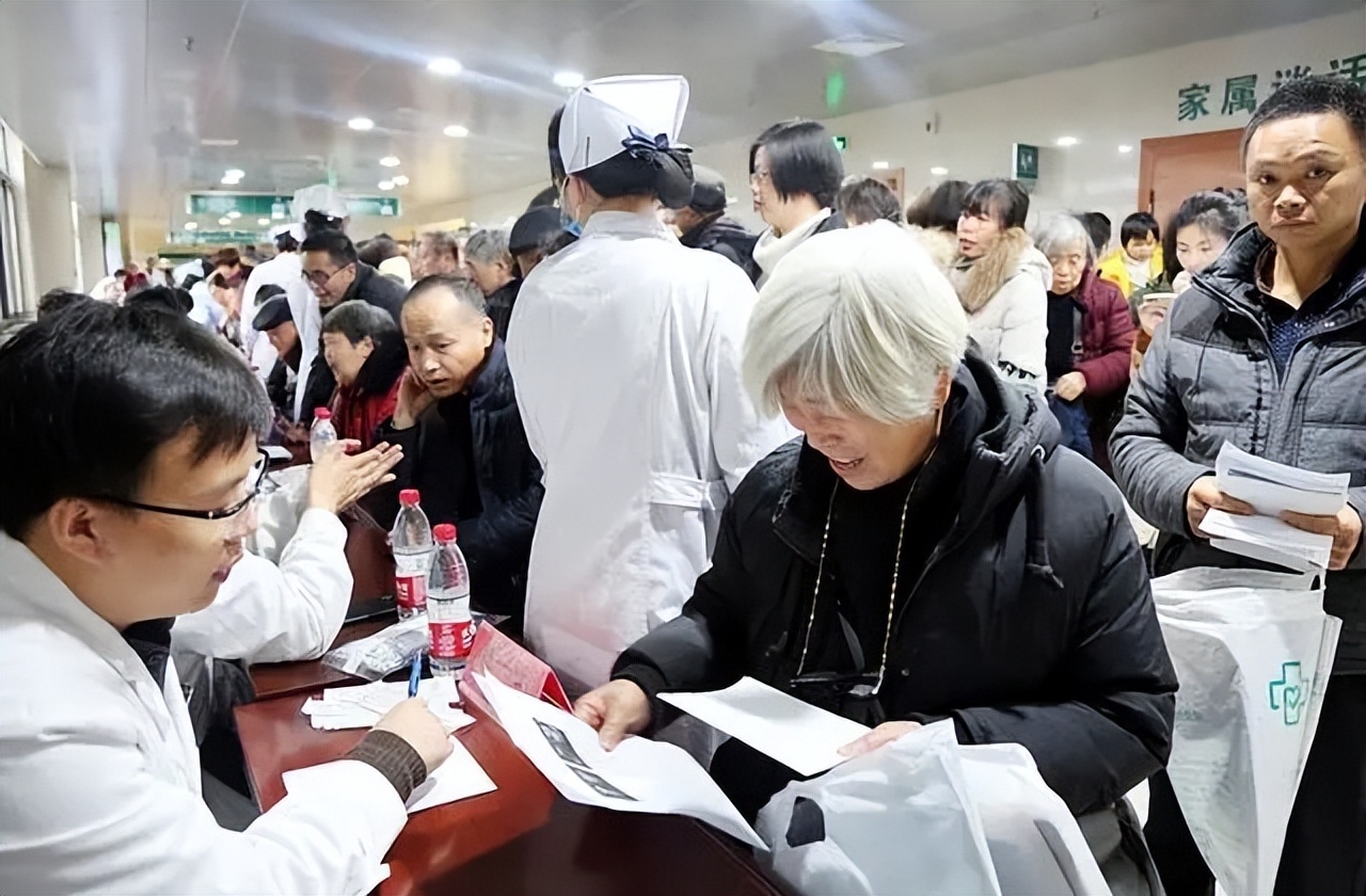 医学生|多地医院招聘遇冷，医学生却称就业难？原来只是因为“牛马慌”