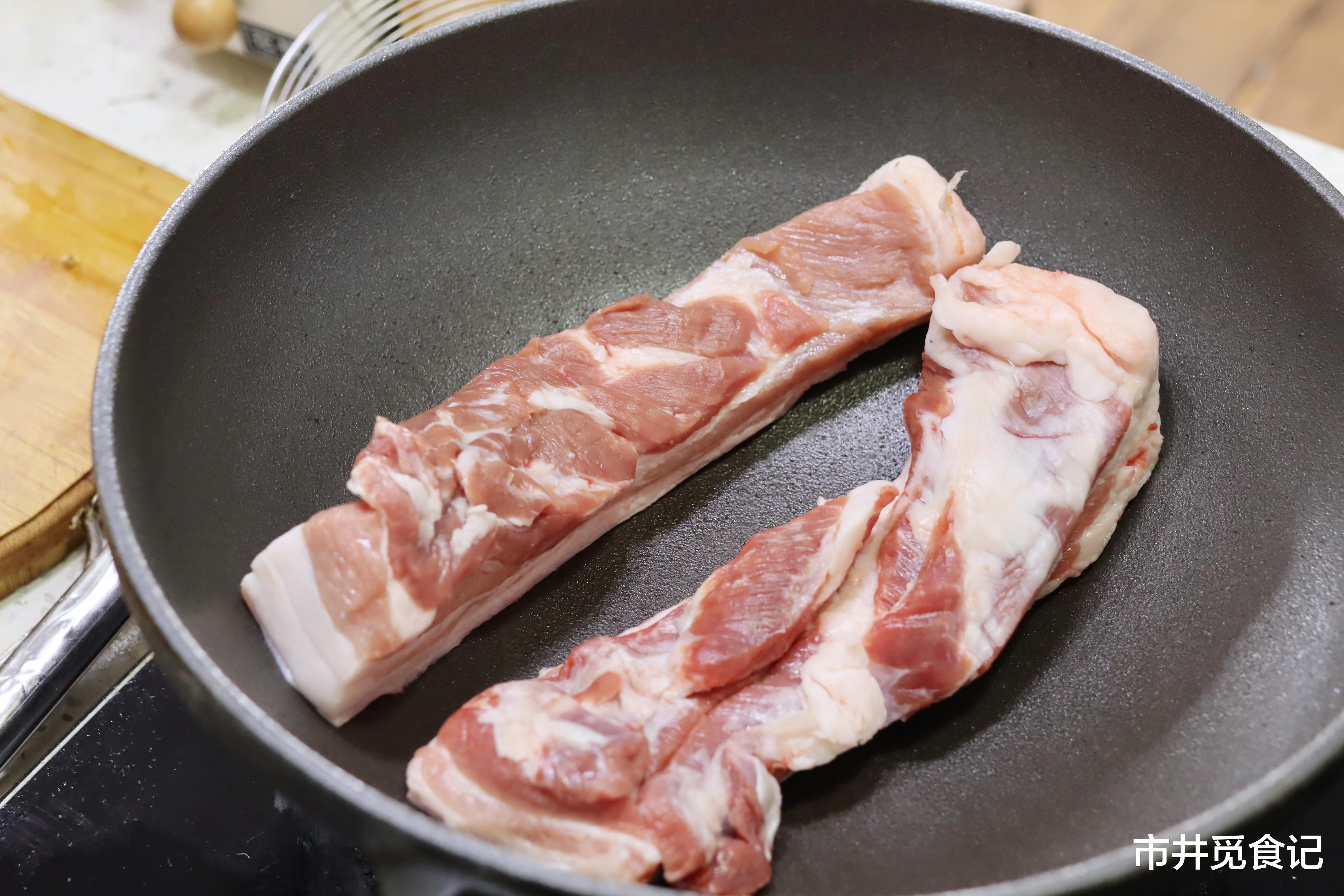 五花肉|炖五花肉，牢记“一烧二焯水”，只用3样料，肉浓香软烂肥而不腻