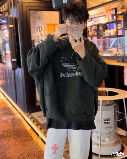 村长李锐与林志颖再聚，透露小志还在承受疼痛，赞其为真正男子汉