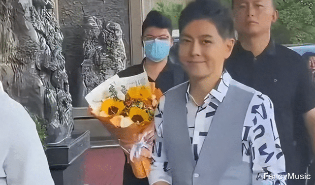 林志颖变沧桑,陈坤发腮,黄晓明皱纹多,中年男明星“颜值不再”