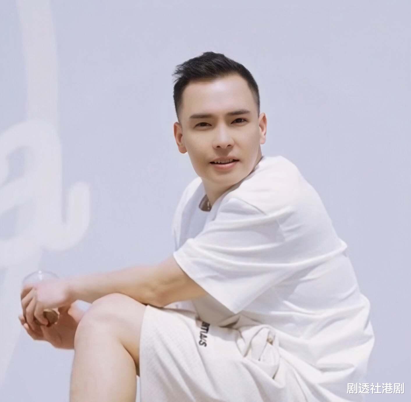 一舞倾城|香港知名男星惊喜复出,新剧客串演痞帅古惑仔,出场17秒无台词