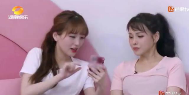 40岁“内娱甜妹”公开00后男友，全网嘲讽：怎么找了软饭男？