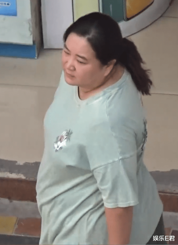 贾玲成功减肥100斤,TVB女星扬言要减140斤,她们的背后全是利益