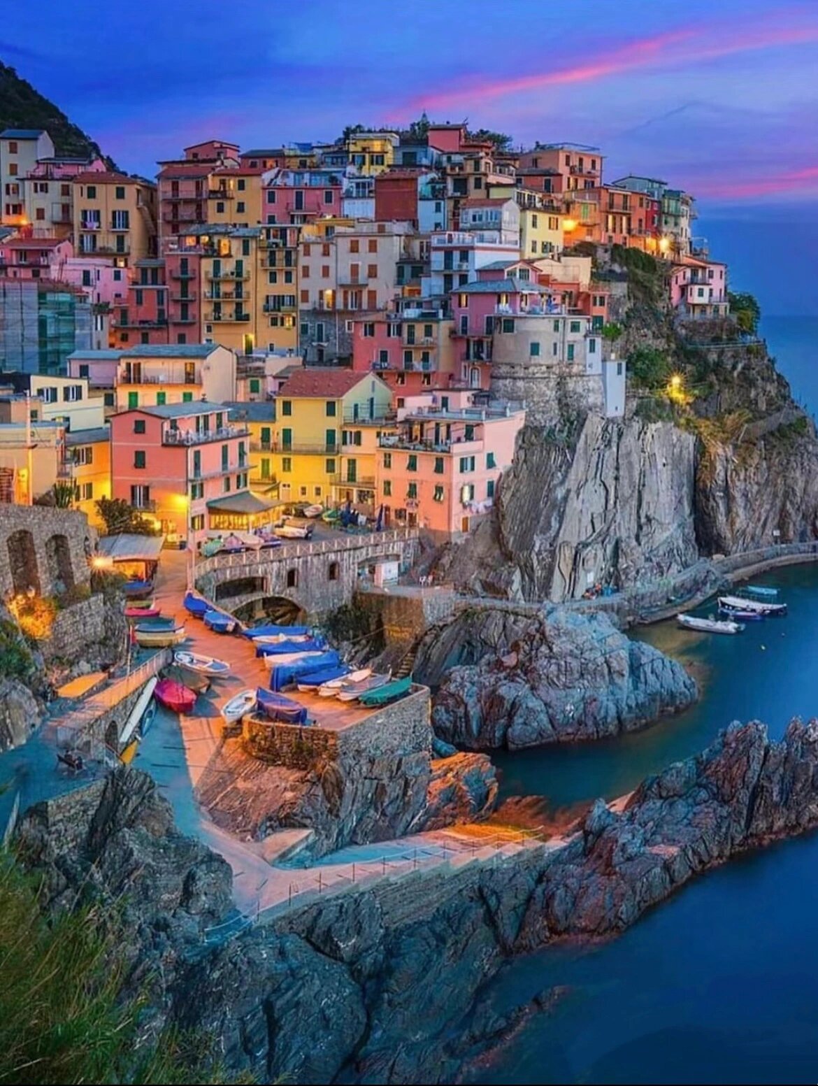 火车|意大利梦幻渔村，藏在海岸边的悬崖村落