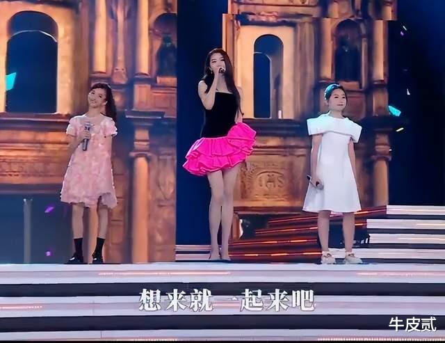 李宇春和华晨宇,两个“混子”歌手,在香港这一夜彻底现了原形