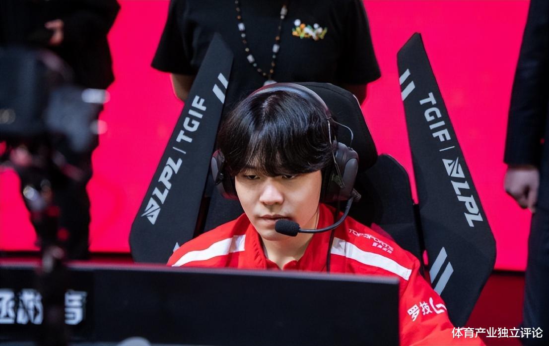 穿衣搭配|电竞，到底算不算一碗“青春饭”？