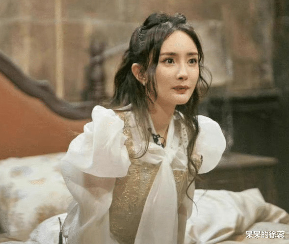 杨幂|《密室大逃脱》新一季将录，嘉宾玩法全升级，杨幂粉丝却“破防”