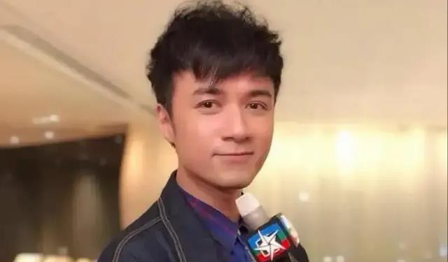 古巨基:她以经纪人身份陪我22年,52岁为我高龄产一子,能不爱吗