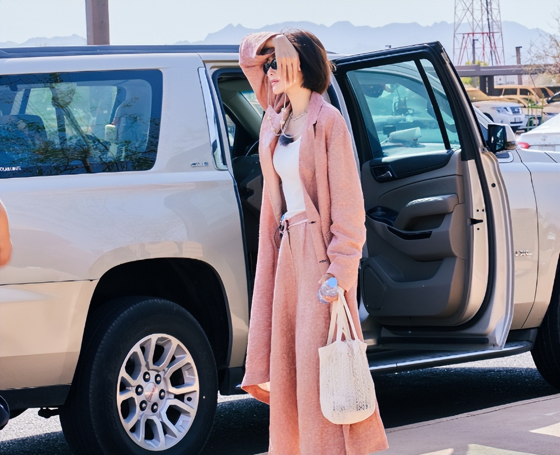 秦岚的胸、辛芷蕾的嘴、热巴的腰,《花少5》中的绝色亮点