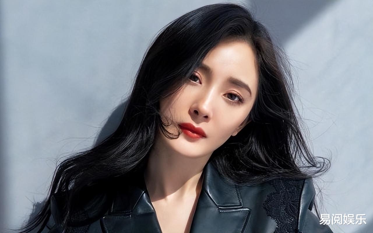 李连杰|杨幂称：陪导演睡觉太正常了，这句话的背后，是令人深思的真相