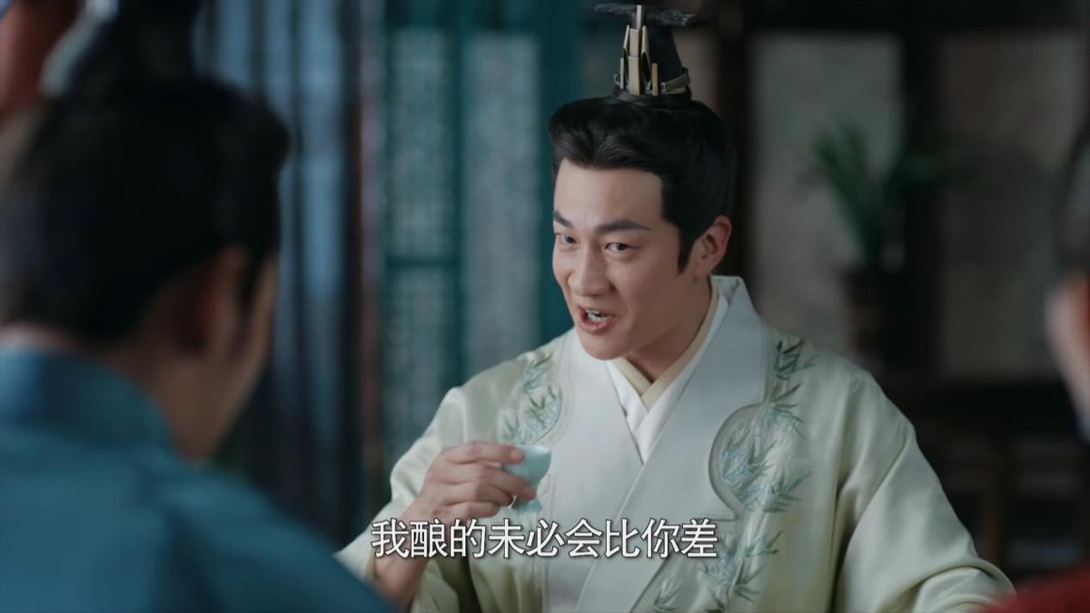 烂！48岁何润东新剧和小12岁女星演情侣，被网友嘲：当代西门大妈