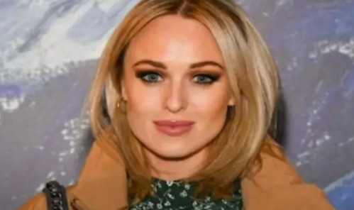 ?38岁著名女星怀孕5个月被撞离世