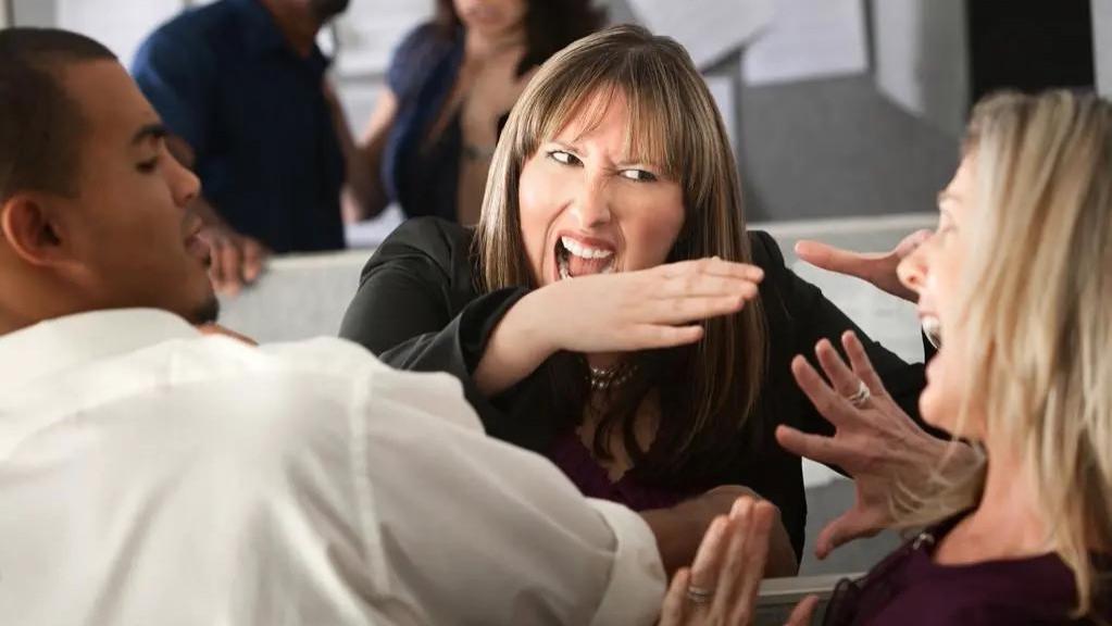 上班8年一定要明白的道理：同事关系再好，也不要做朋友