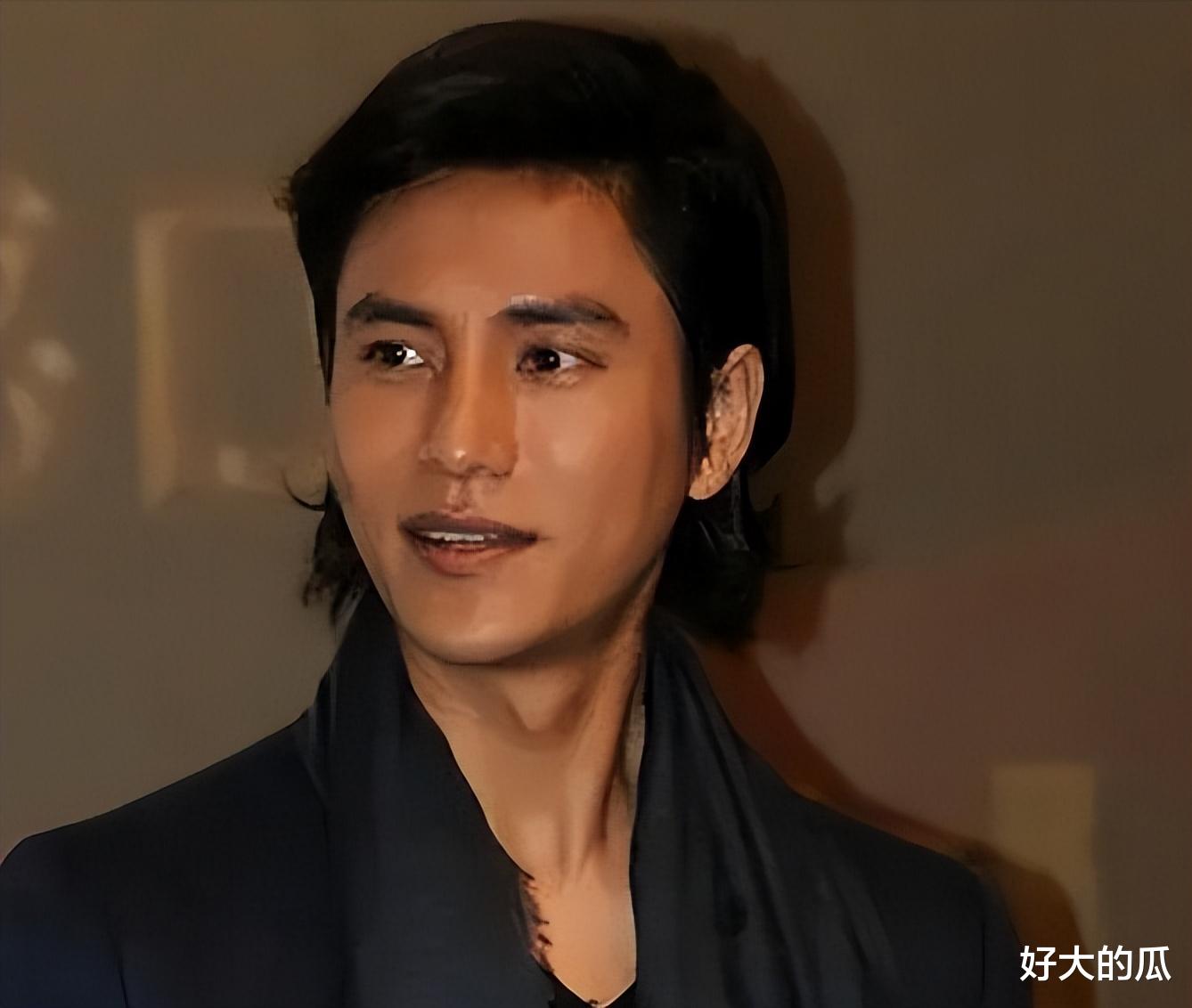 陈坤21岁的儿子晒出劳斯莱斯豪车，面相浮现生母基因，陈坤回应了