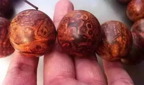 海南黄花梨|一瘤二麻三鬼脸,哪个最贵?