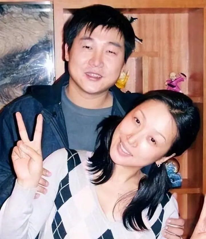 她因一首歌红了20多年,3任男友,一位已死,一位坐牢,一位破产