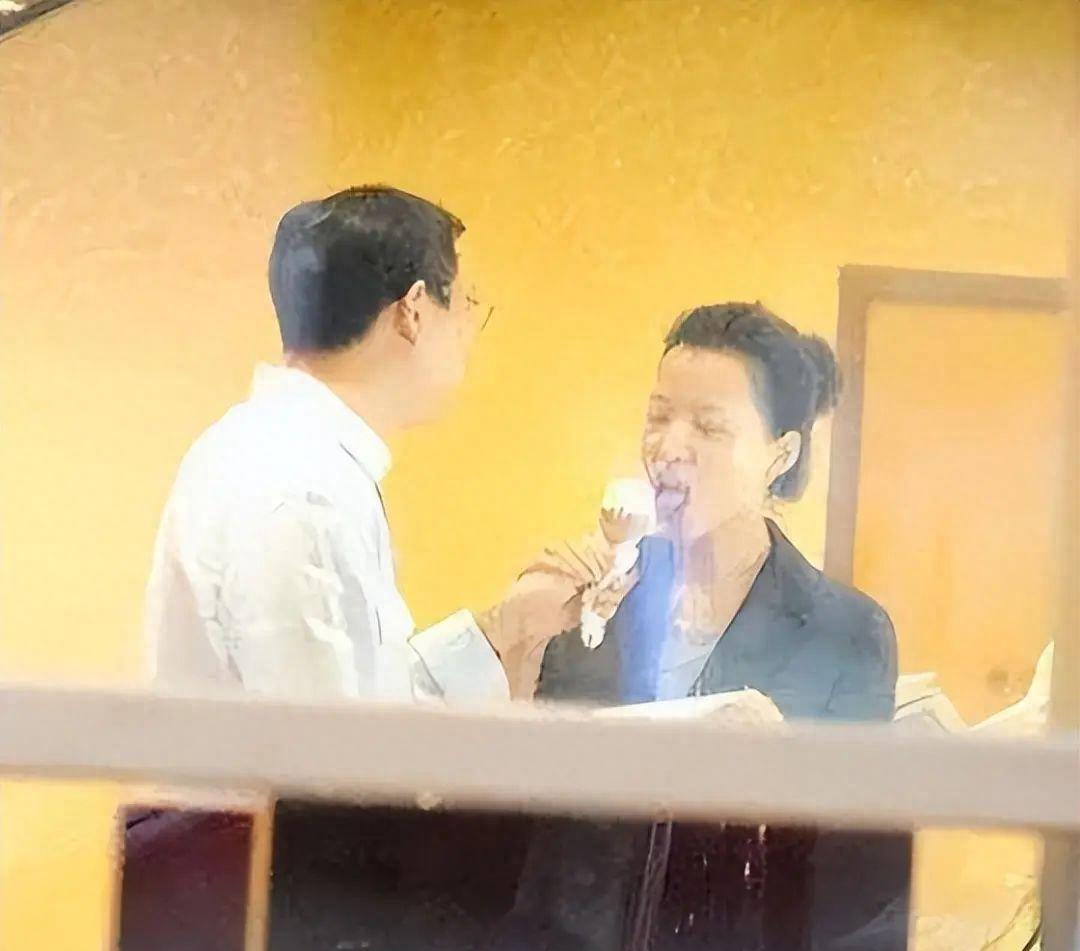 密春雷再被执行5亿总计12亿, 董卿:当初谈恋爱被利用了