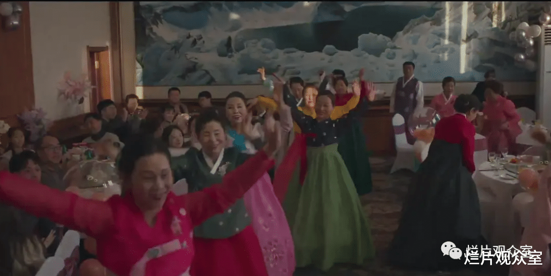 看了《燃冬》，感觉在电梯被摸的是“我”，浑身鸡皮疙瘩