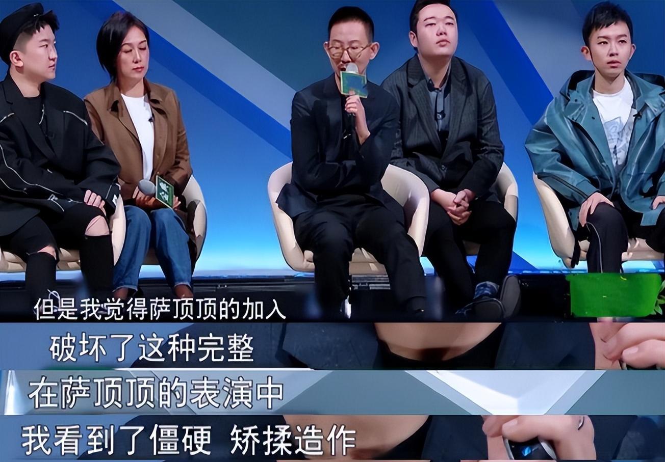 醒醒吧,一部代表作都没有,却高高在上当评委,这些小丑羞不羞