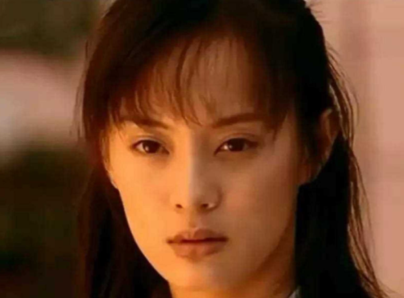 41岁孙俪和39岁朱珠亮相红毯:有人颜值昙花一现,有人越老越年轻