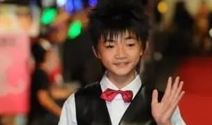 童星|被父母当“摇钱树”的5位童星:被注射抑生长剂,皮肤溃烂无人管