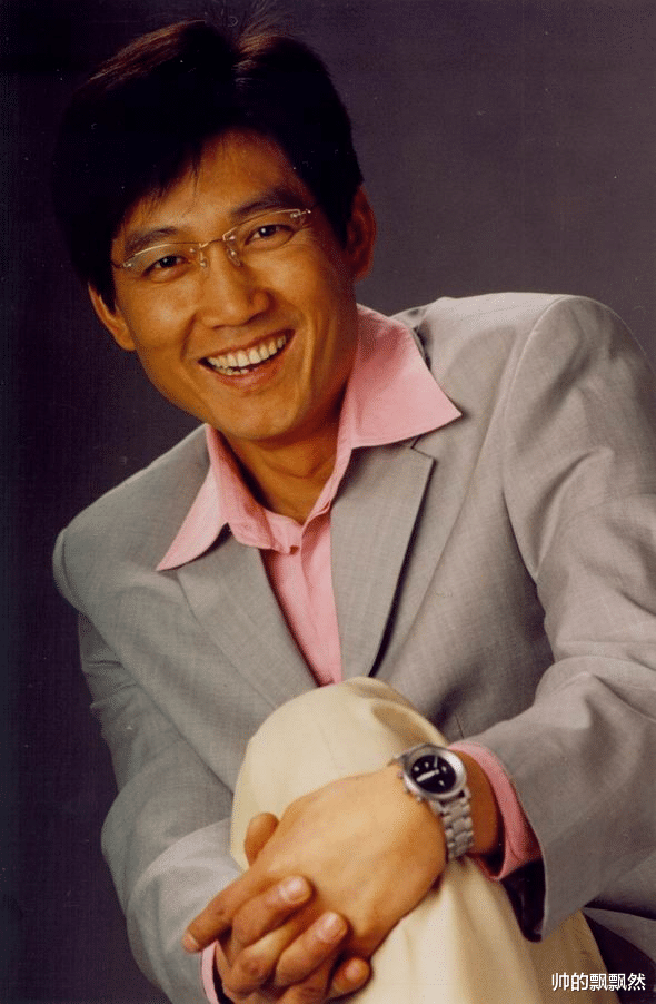 茵娜：嫁给演员李崇霄，恩爱23年丈夫离世，如今与女儿相依为命