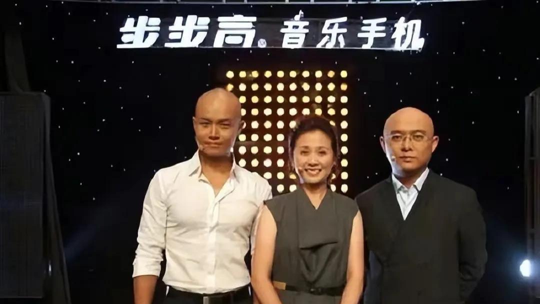 黄菡|黄菡“爱情女神”，非诚勿扰六年情感导师，曾被指“离经叛道”