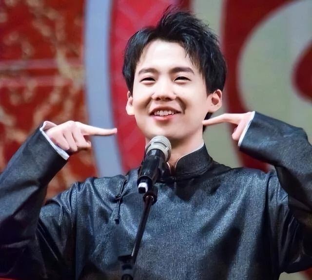 黄晓明 内娱的男星越减越丑？罗云熙瘦成“病态”、黄晓明重回巅峰