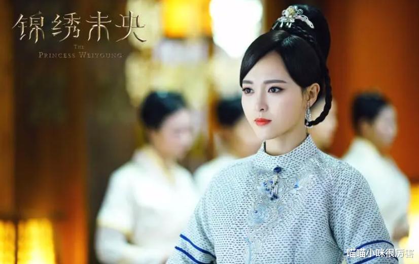 朱珠|芭莎慈善夜，36岁的赵丽颖，给所有女明星好好上了一课