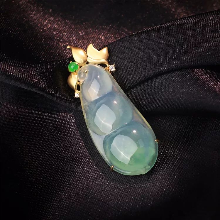 翡翠|翡翠的上蜡和浸蜡，是一样的吗？分不清会吃亏？！