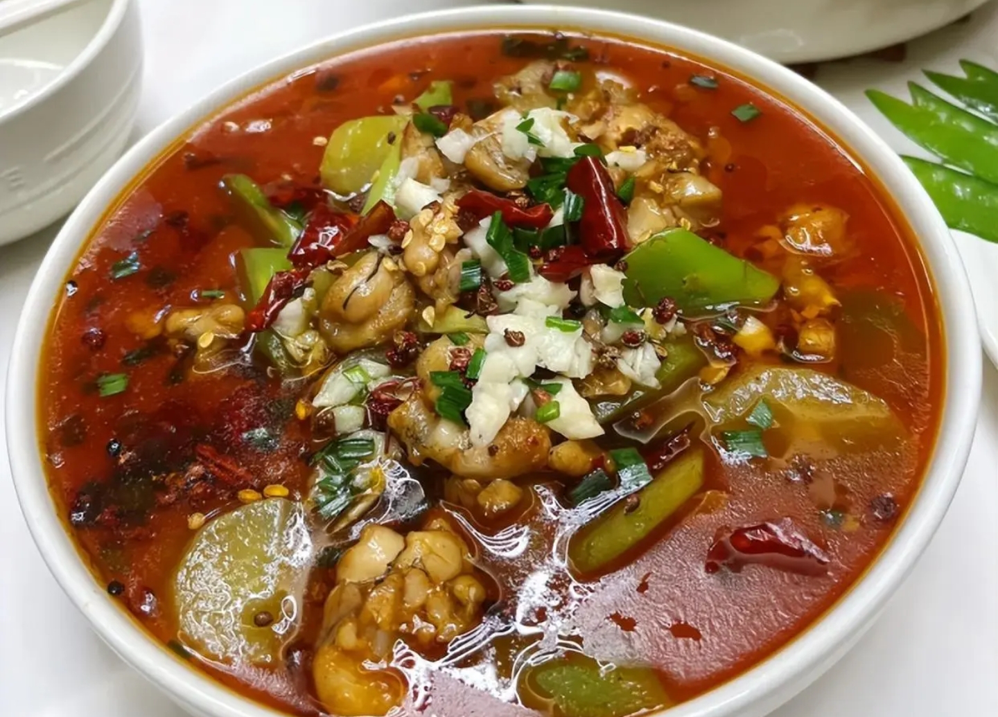 牛蛙|浙江一家人的晚餐,在朋友圈火了,每月伙食费过万,评论区沸腾了