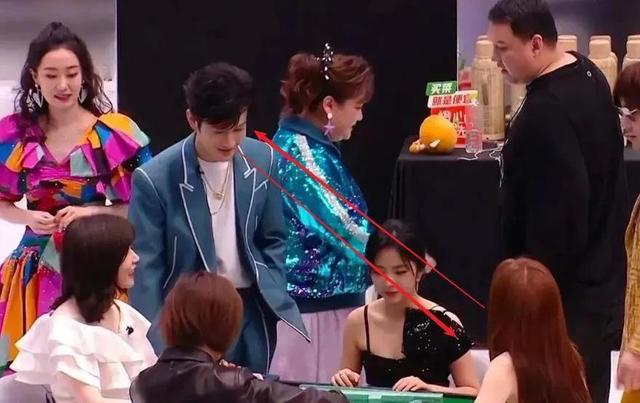 秦岚|娱乐圈“大号水蜜桃”的瓜