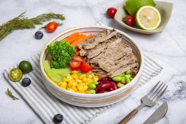 内脏脂肪超标怎么办？几招降低内脏脂肪，恢复平坦小腹！