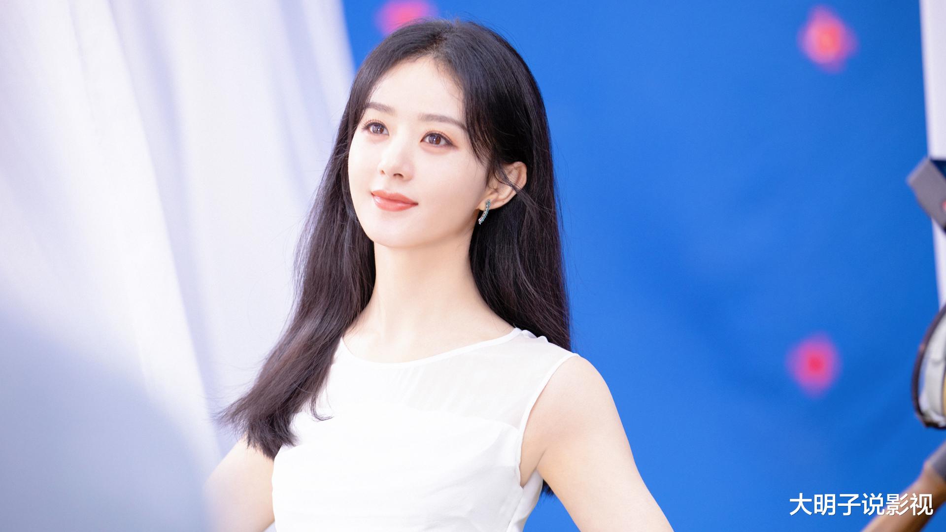 零下十二度的北京，赵丽颖与表弟的“雪地大战”引发热议