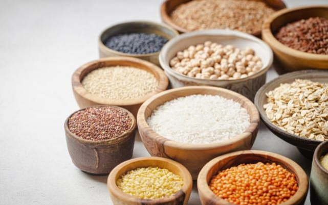 养生|高血脂大多是吃出来的？掌握4个饮食要点，帮你控好血脂