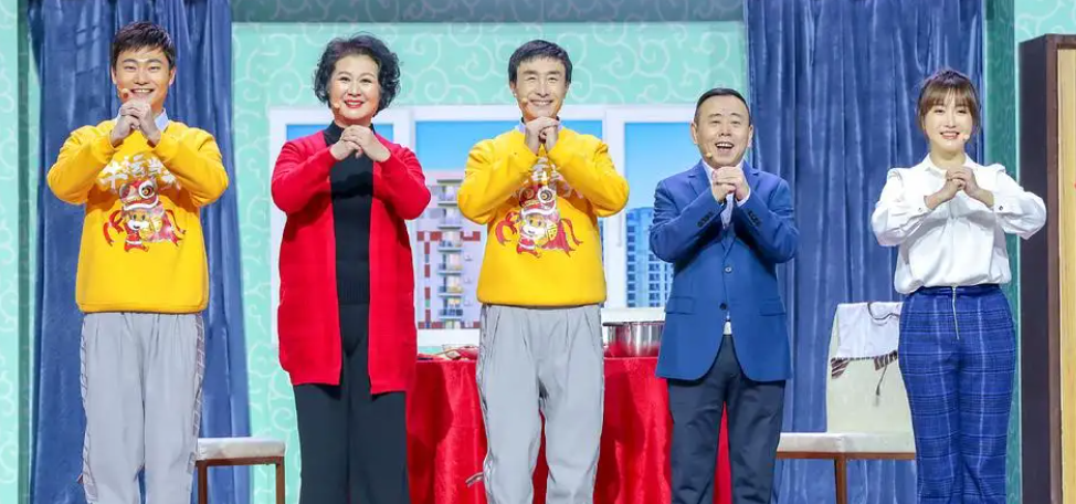 黄晓娟|亲人接连去世黄晓娟备受打击，有了丈夫和儿子生活依旧幸福