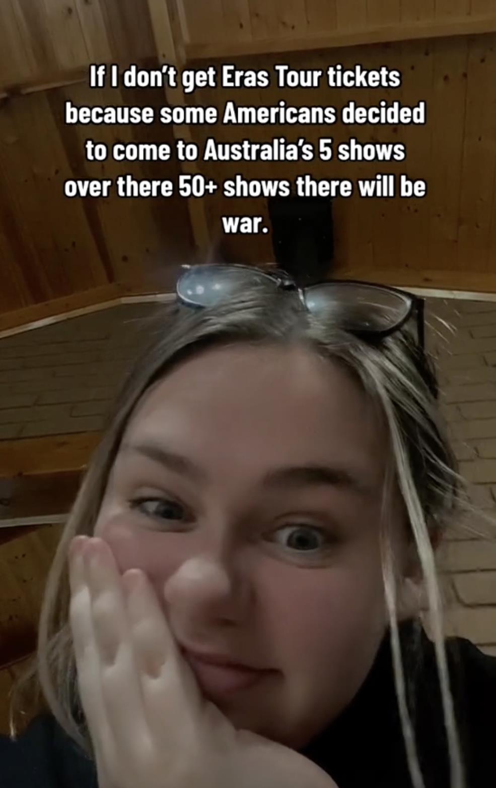 霉霉全球巡演狂揽百亿，歌迷买断机票酒店，外国总统总理写信表白