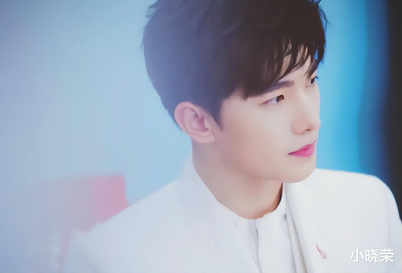 杨洋疑似无缝衔接，与王楚然疑似已分手，娱记爆料称他定不下来