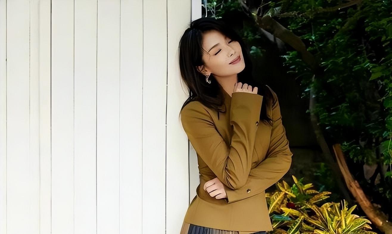 “国民女神”刘涛,连连被曝各种“丑闻”,一夜之间人设崩塌?