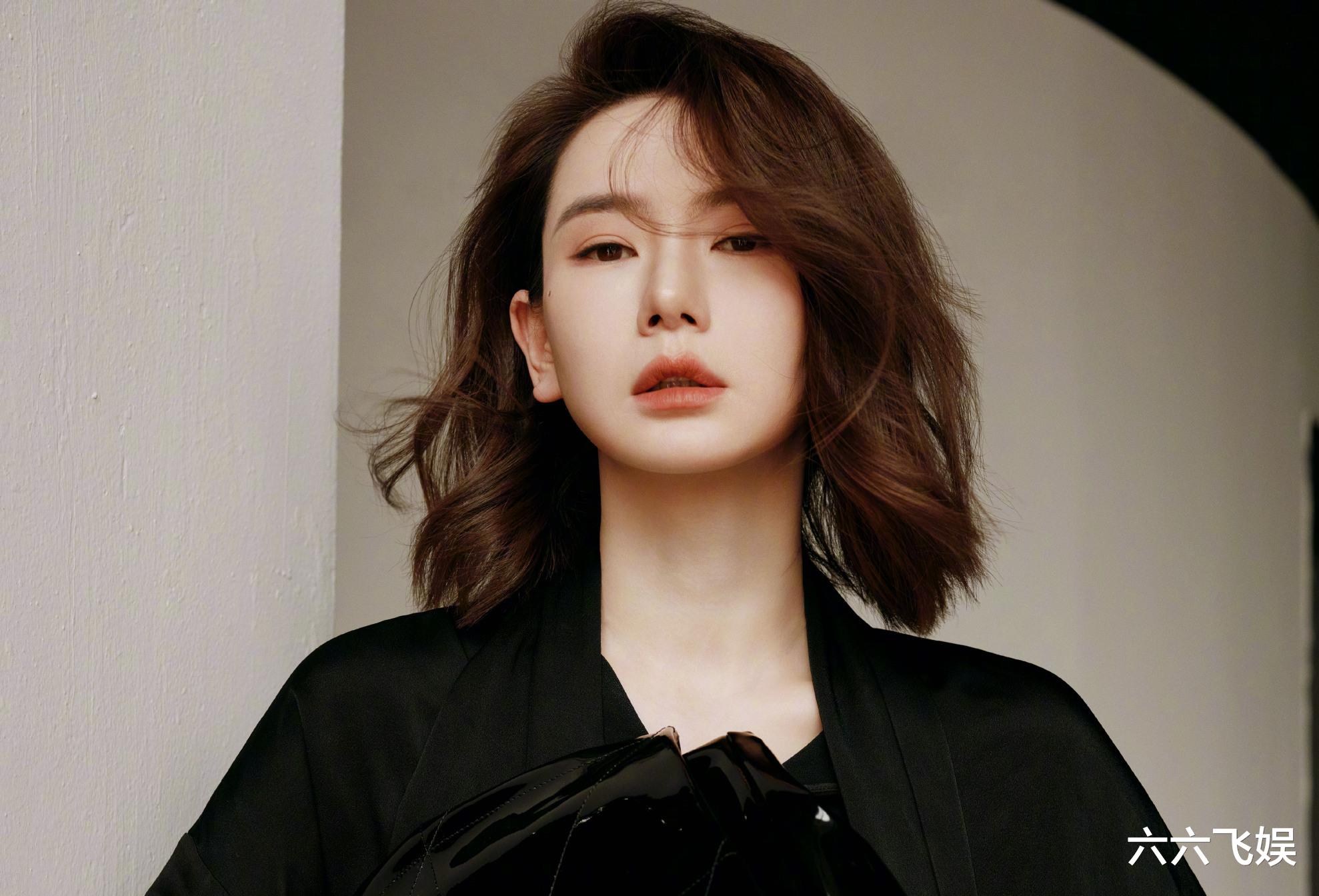 博主自曝给戚薇当一天助理,心态崩了,网友:看完后我心态也崩了