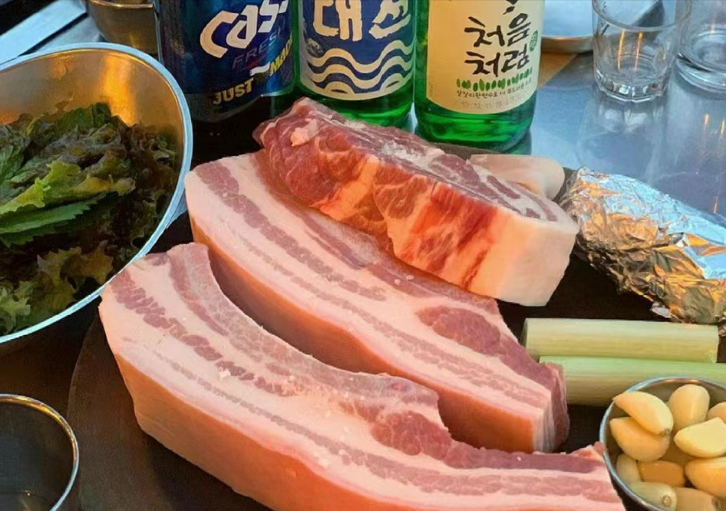 五花肉|中国剽窃大韩美食？淄博烧烤火了 韩媒却怒了 叫嚣烤五花肉被偷