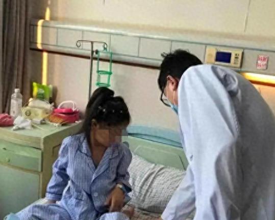 张艺谋做梦也没想到，捧红刘浩存的代价是被曝光15年前的一段孽债