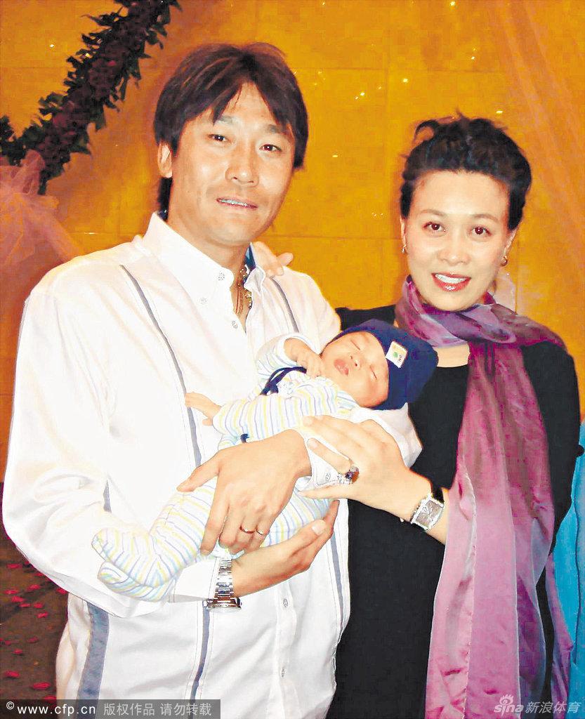 那英|大瓜!娱圈一大龄天后私生活混乱,专门撩小鲜肉,王菲那英躺枪!