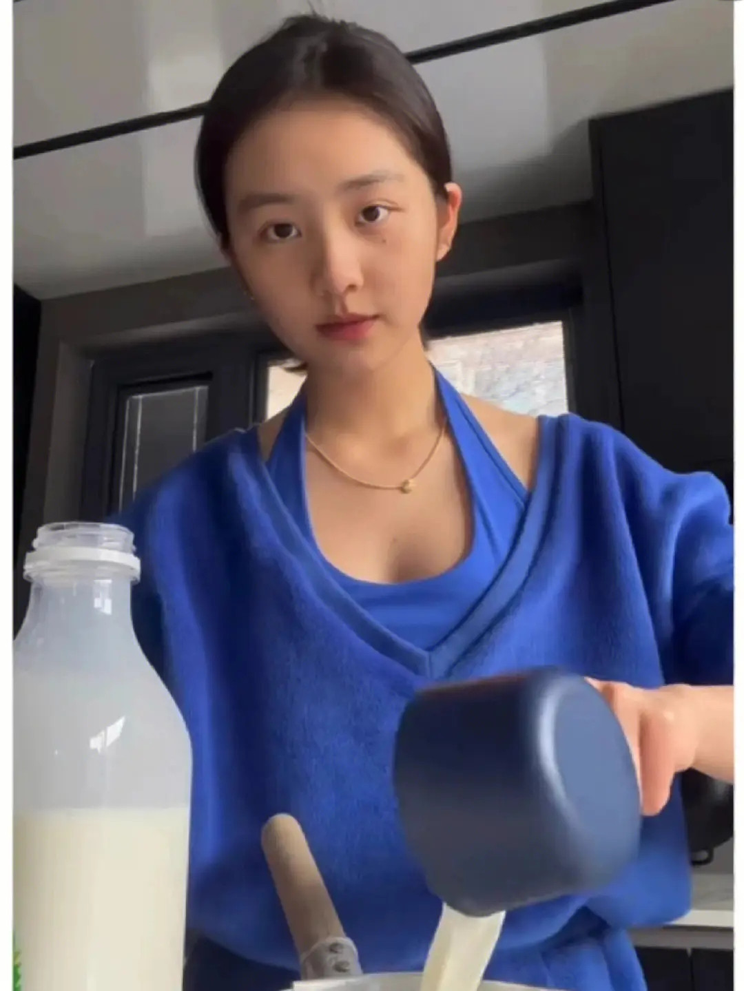 同样是富养女儿，黄磊女儿黄多多和李湘女儿王诗龄走了截然不同的两条路