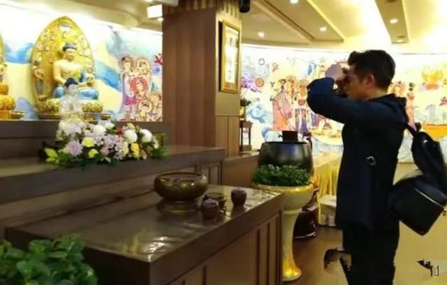 郭富城|郭富城前往台湾为活佛庆生，入佛门已22年法号曝光，曾拜佛求子