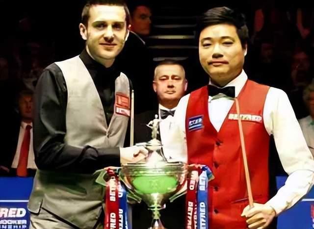 “台球天才”丁俊晖:母亲55岁因癌离世,他娶财经女记者为妻