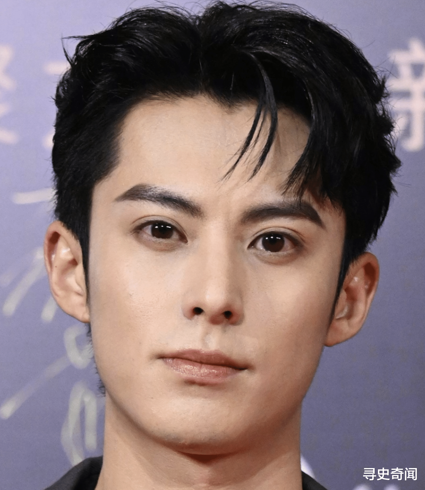 生图 “完美男神”真相被揭露，满脸痘印、脸型崎岖，生图揭露“人间真实”