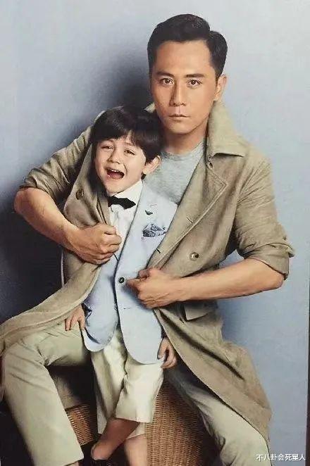 董洁儿子近照曝光,颜值长残被嘲,不如爸妈好看的星二代还有很多