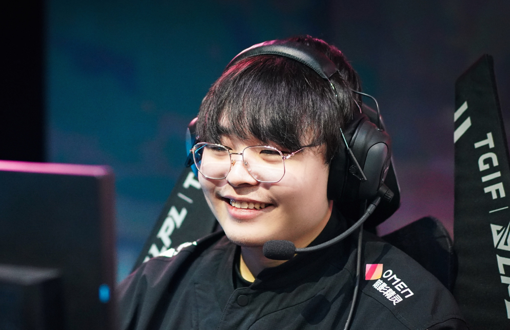 rng惨遭lng横扫,gala发挥出色 - 游戏资讯(主打网)